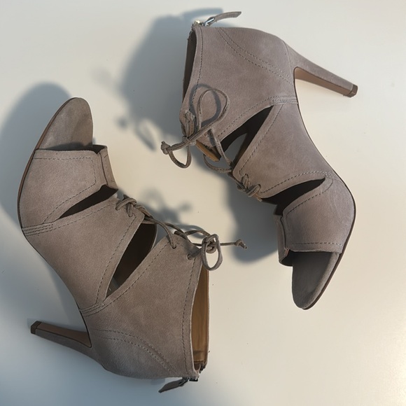 Franco sarto Shawnee mushroom 6.5 tie heel shoes corset front - Picture 4 of 9